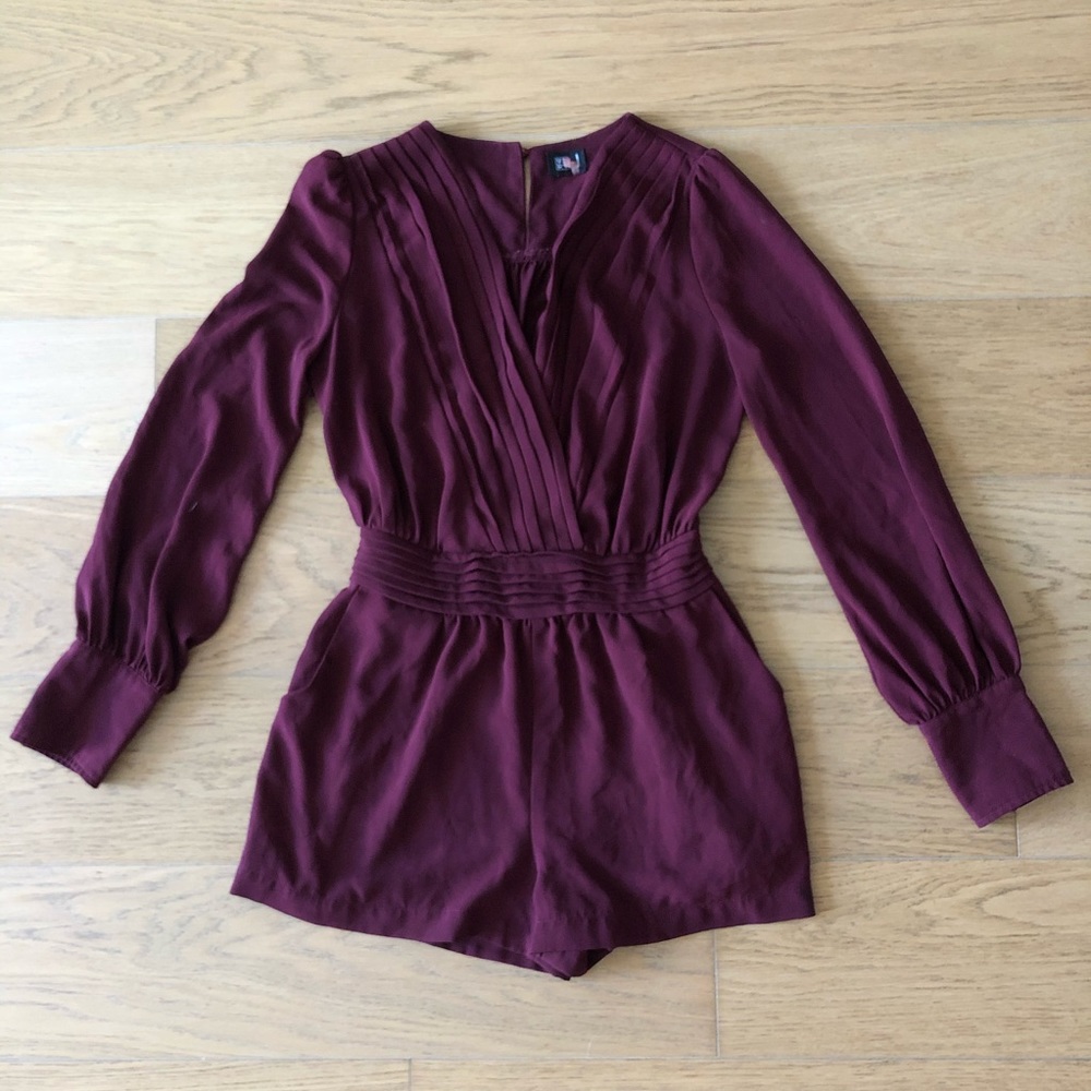 Long sleeves romper